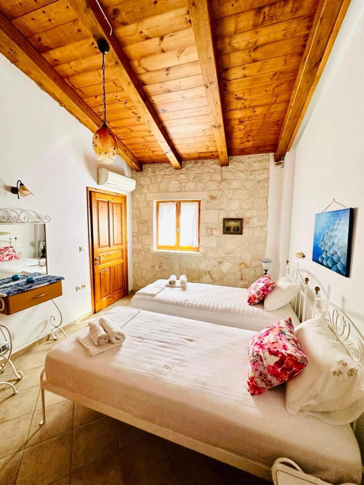 Deep Blue Villas Vasilikí Екстериор снимка